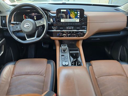 Used 2023 Nissan Pathfinder Platinum w/ Lighting Package (N93) image 12