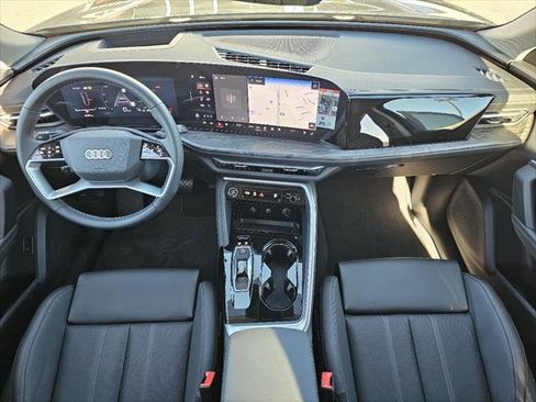 New 2025 Audi Q5 Premium Plus image 4
