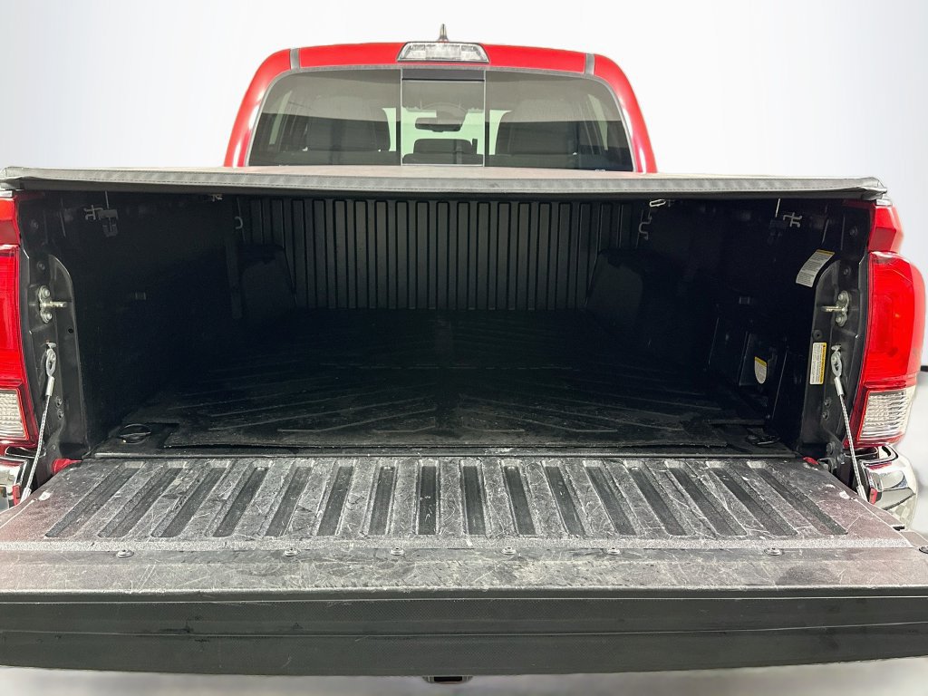 Used 2019 Toyota Tacoma TRD Off-Road RWD image 16