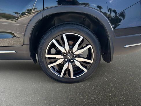 Used 2022 Honda Pilot Elite image 12