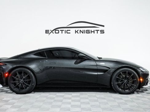 Used 2020 Aston Martin V8 Vantage Coupe image 1