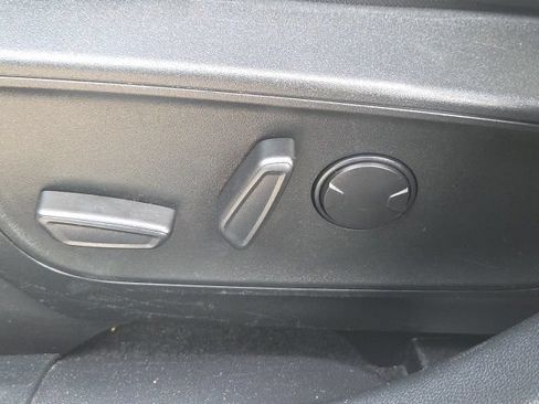 Used 2022 Ford Escape Titanium AWD/4WD image 27