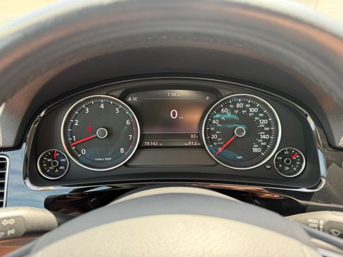 Used 2012 Volkswagen Touareg VR6 AWD/4WD image 14