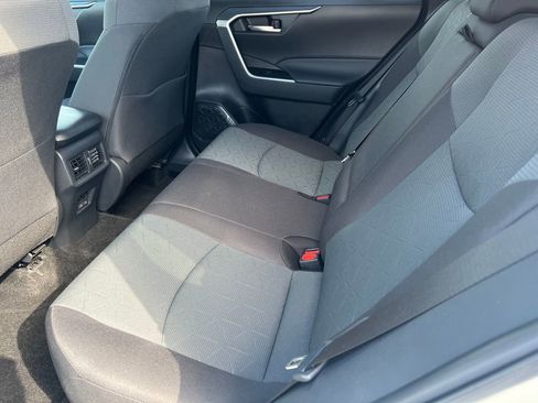 Used 2025 Toyota RAV4 XLE w/ Convenience Package image 11