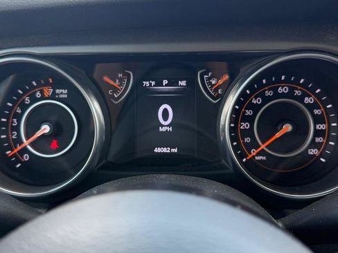 Used 2018 Jeep Wrangler Unlimited Sport S AWD/4WD image 14