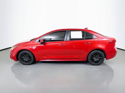Used 2021 Toyota Corolla LE image 9