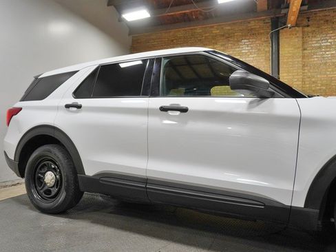 Used 2021 Ford Explorer 4WD Police Interceptor image 9