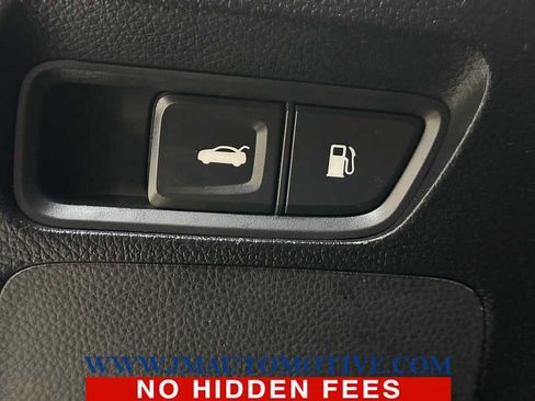 Used 2017 Hyundai Azera FWD image 35