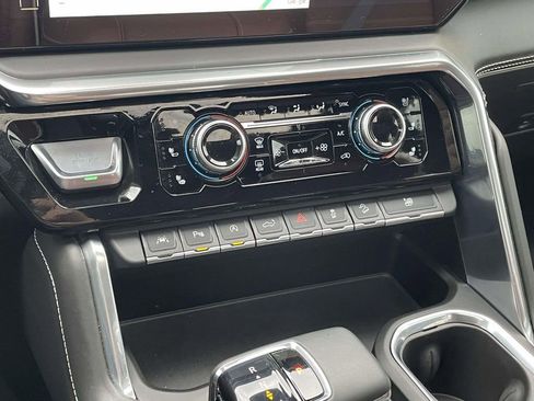 Used 2023 GMC Sierra 1500 Denali Ultimate image 25