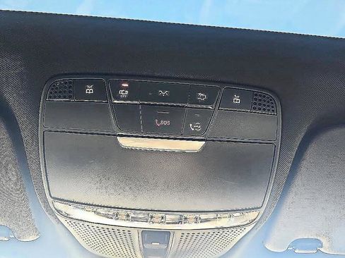 Used 2022 Mercedes-Benz GLC 300 image 25