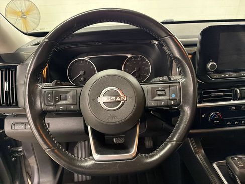 Used 2023 Nissan Pathfinder SV FWD image 18