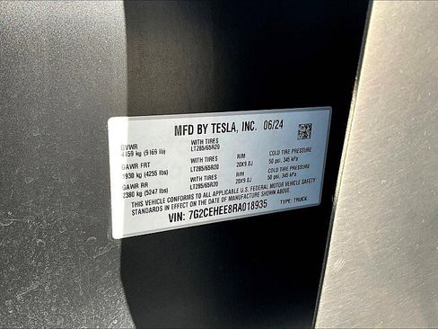 Used 2024 Tesla Cybertruck Cyberbeast image 33