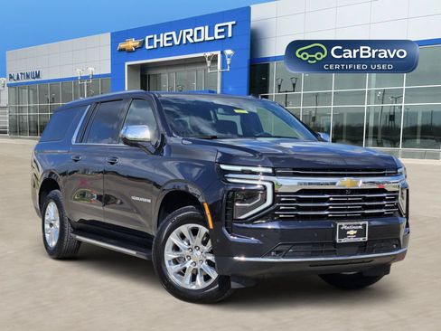 Certified 2025 Chevrolet Suburban Premier AWD/4WD image 1