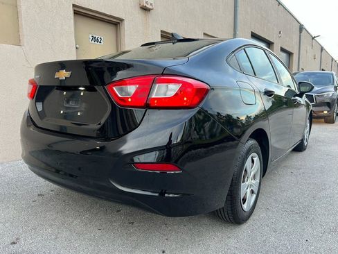 Used 2018 Chevrolet Cruze LS FWD image 7