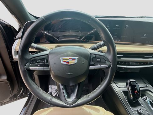 Used 2024 Cadillac XT4 Luxury FWD image 10