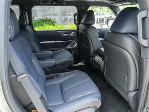 Certified 2026 INFINITI QX80 4WD w/ Sport Exterior Package image 35
