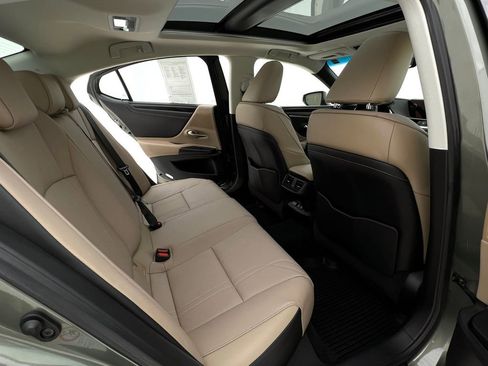 Used 2019 Lexus ES 350 w/ Accessory Package FWD image 14