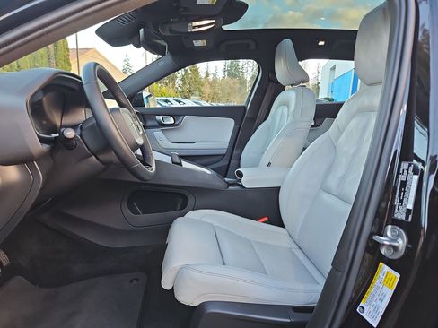 Used 2023 Polestar Polestar 2 image 13