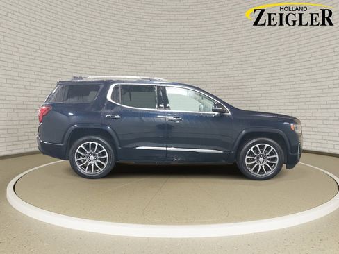 Used 2022 GMC Acadia Denali w/ Denali Ultimate Package image 4