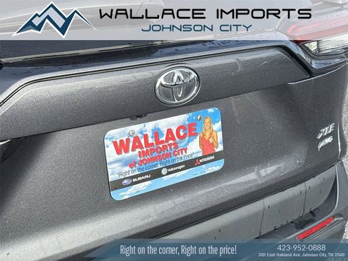 Used 2021 Toyota RAV4 XLE w/ Convenience Package image 10