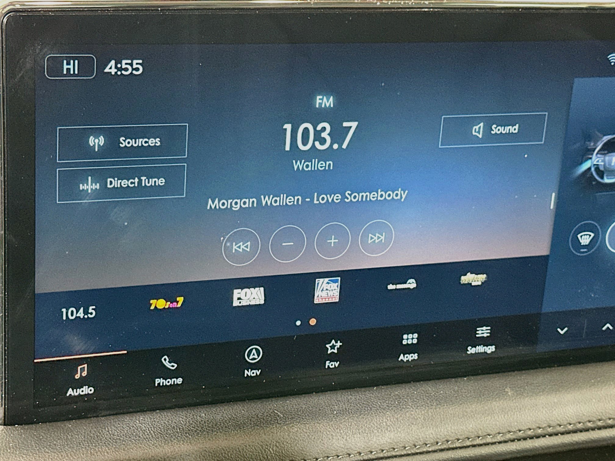 Used 2023 Lincoln Nautilus FWD w/ Premium Package image 21