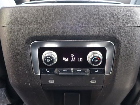 Used 2021 GMC Yukon XL Denali w/ Advanced Technology Package RWD image 25