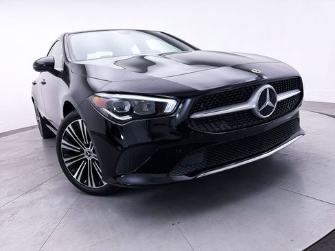 Used 2023 Mercedes-Benz CLA 250 w/ Premium Package image 7