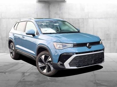 New 2025 Volkswagen Taos SE
