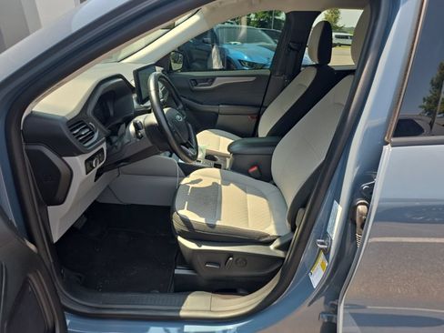Used 2023 Ford Escape Active w/ Tech Pack #1 FWD image 9