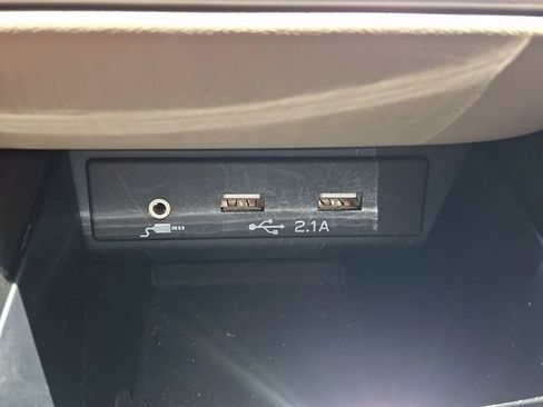 Used 2020 Subaru Outback Limited w/ Popular Package #2 AWD/4WD image 35