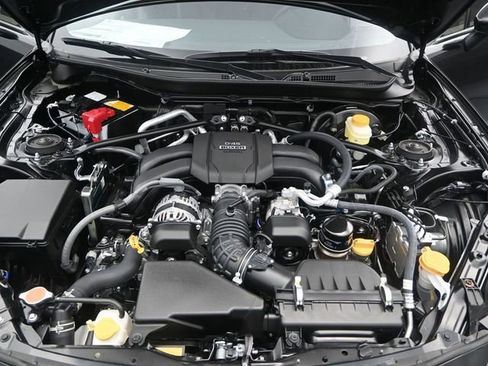 Used 2025 Toyota GR86 Premium w/ Performance Package RWD image 16