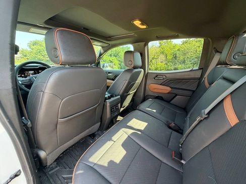 Used 2026 GMC Canyon AT4 w/ Technology Plus Package AWD/4WD image 13