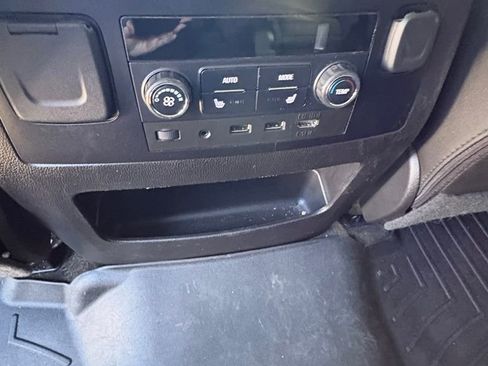 Used 2018 GMC Yukon Denali w/ Denali Ultimate Package image 10