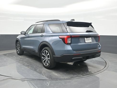 Used 2025 Ford Explorer ST-Line image 22