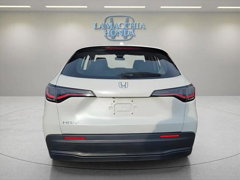 Used 2023 Honda HR-V LX image 4