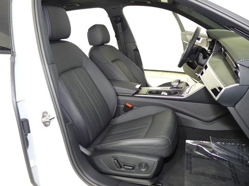 Used 2025 Audi A6 Premium Plus image 19