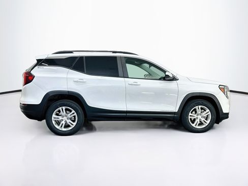 Used 2022 GMC Terrain SLE w/ Driver Convenience Package AWD/4WD image 10
