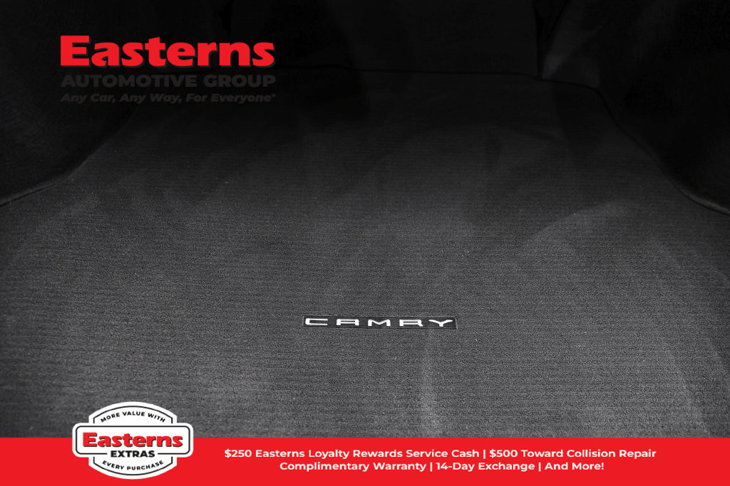 Used 2023 Toyota Camry SE FWD image 10