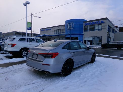 Certified 2024 Honda Civic Sport image 5