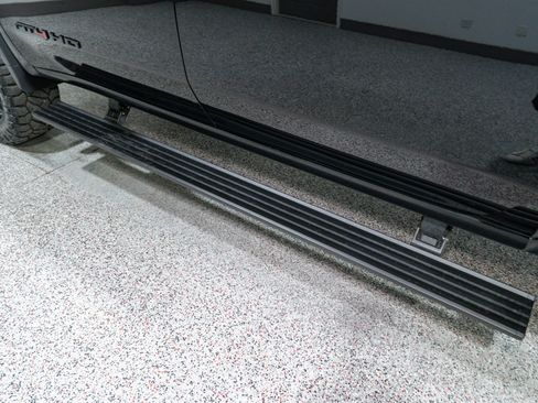 Used 2024 GMC Sierra 2500 AT4 w/ AT4 Premium Plus Package image 13