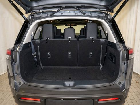 New 2025 Nissan Pathfinder SV image 6