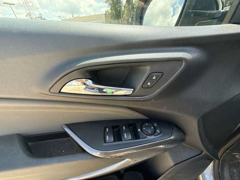 Certified 2024 Chevrolet Trax ACTIV w/ Sunroof Package FWD image 14