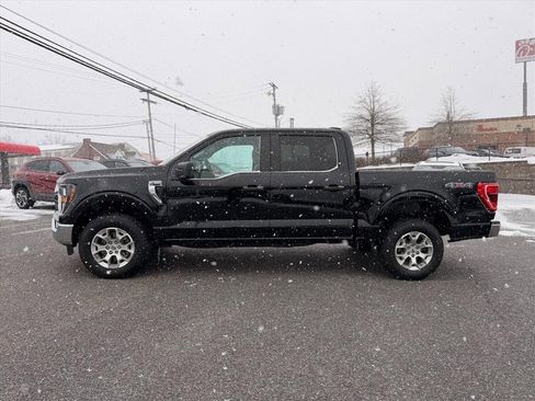 Used 2023 Ford F150 XLT image 3