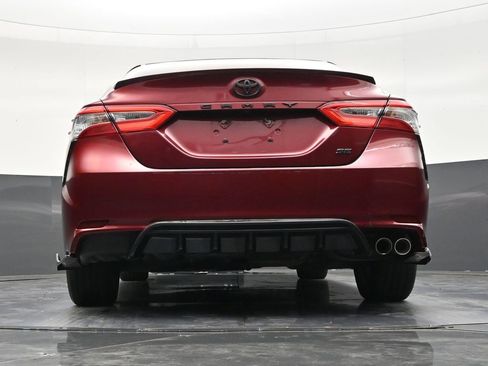 Used 2018 Toyota Camry SE FWD image 23