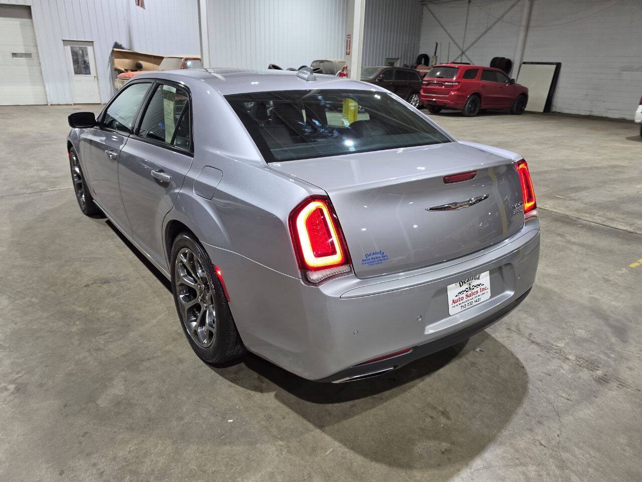 Used 2018 Chrysler 300 S w/ Safetytec Plus Group RWD image 9
