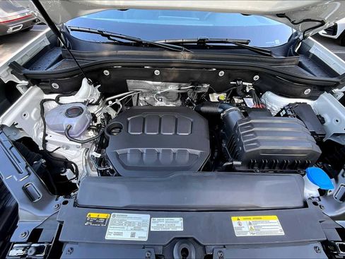 New 2026 Volkswagen Atlas SE image 16