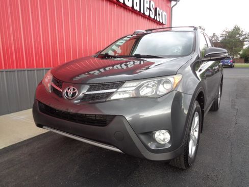 Used 2013 Toyota RAV4 XLE AWD/4WD image 11