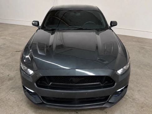Used 2016 Ford Mustang GT RWD image 3
