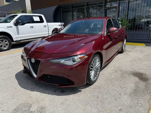 Used 2018 Alfa Romeo Giulia Ti w/ Quick Order Package 22Z Lusso RWD image 3