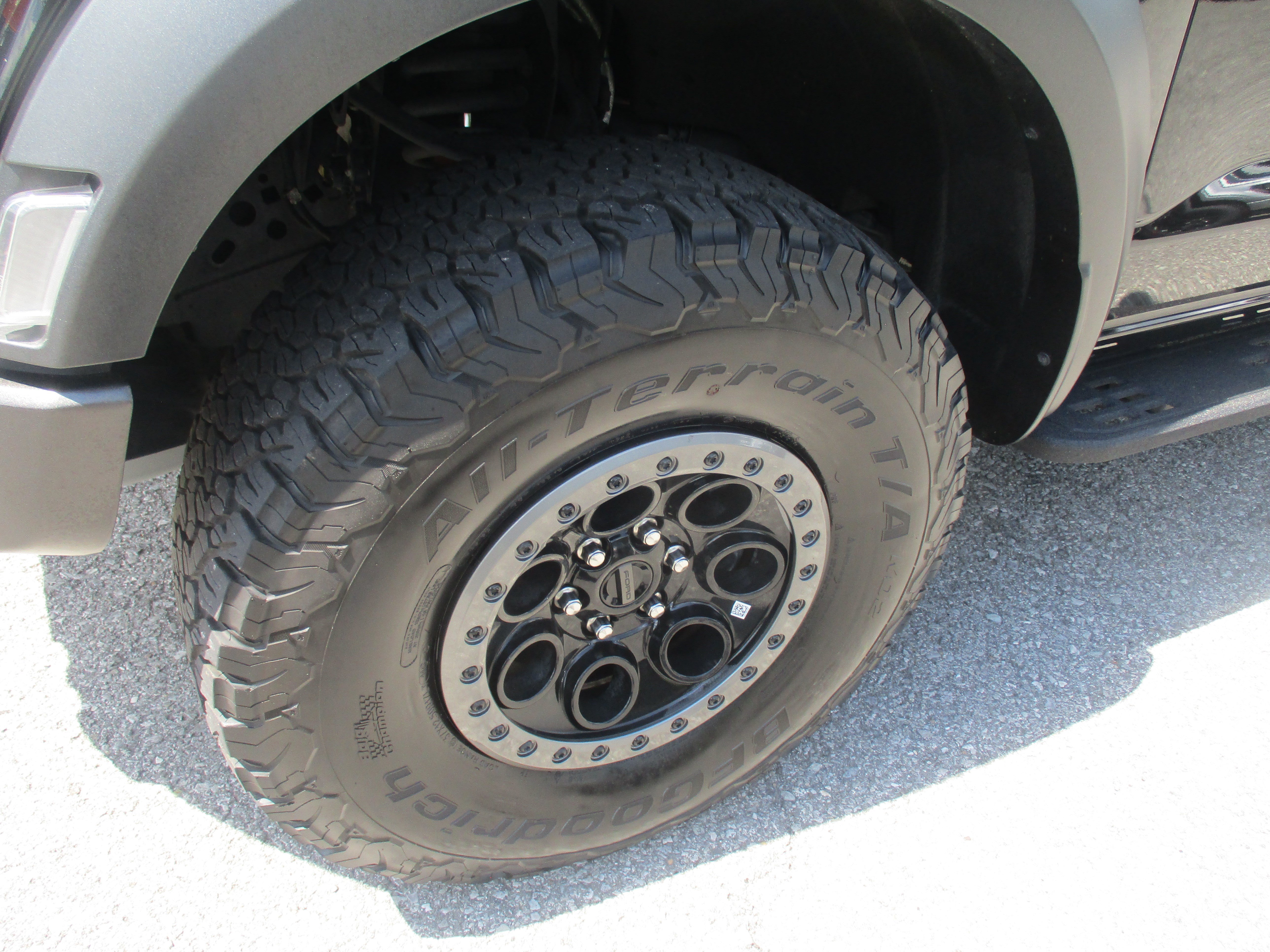 Used 2022 Ford F150 Raptor w/ Raptor 37 Performance Package AWD/4WD image 10